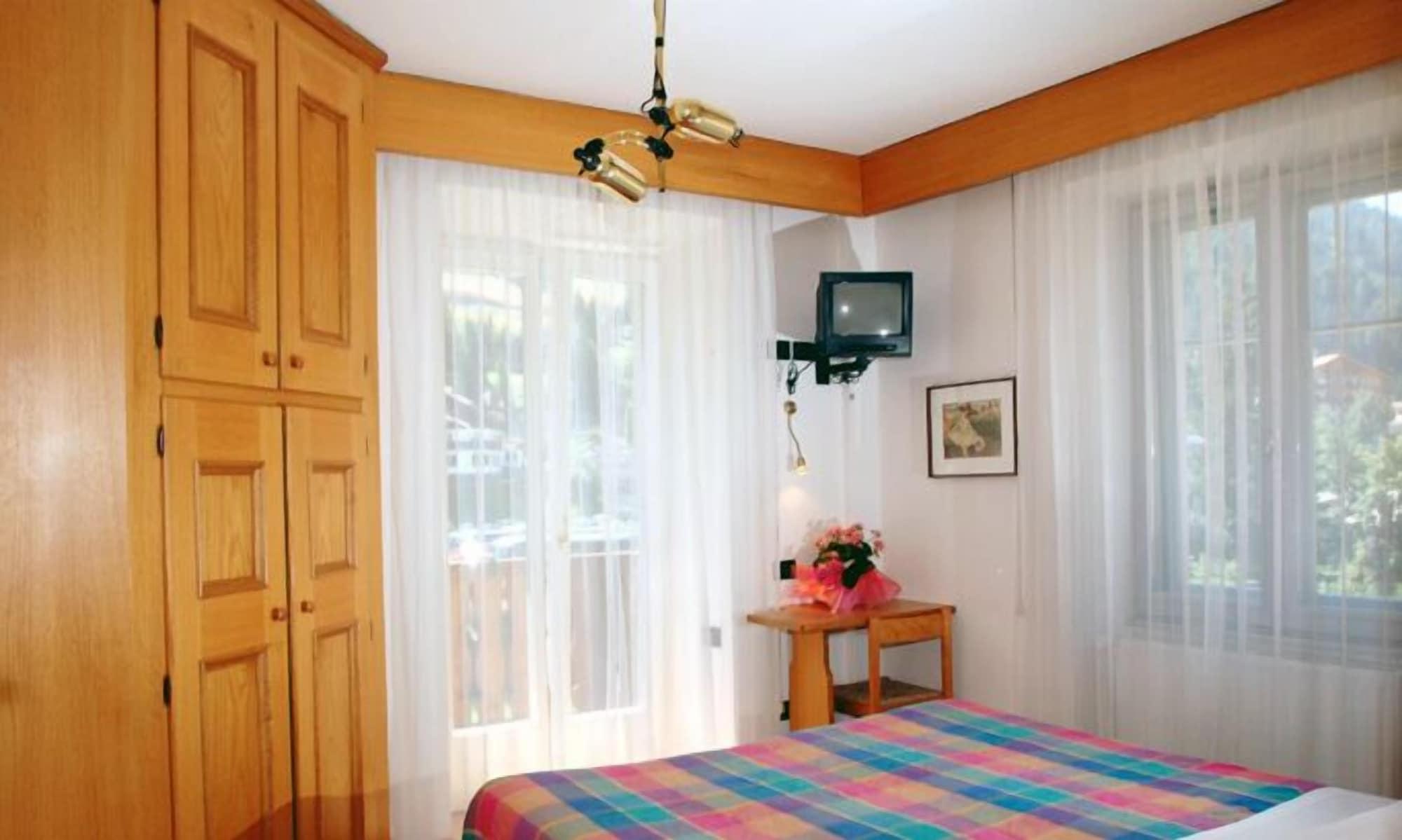 Laurino Hotel Moena Ngoại thất bức ảnh