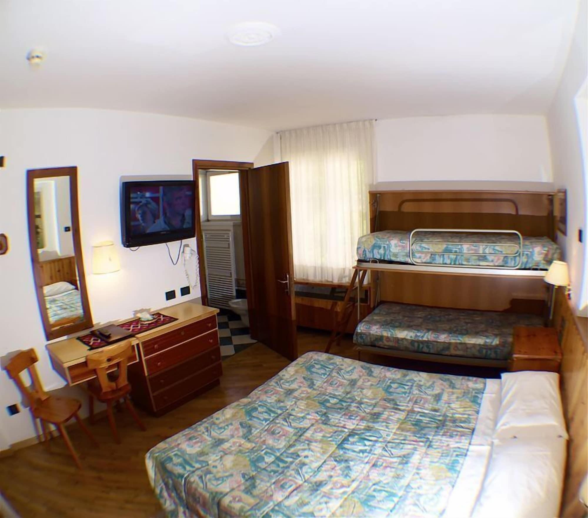 Laurino Hotel Moena Ngoại thất bức ảnh