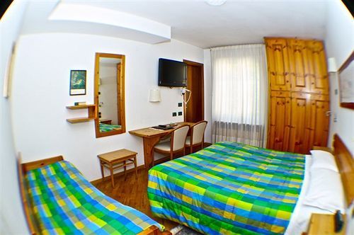 Laurino Hotel Moena Ngoại thất bức ảnh